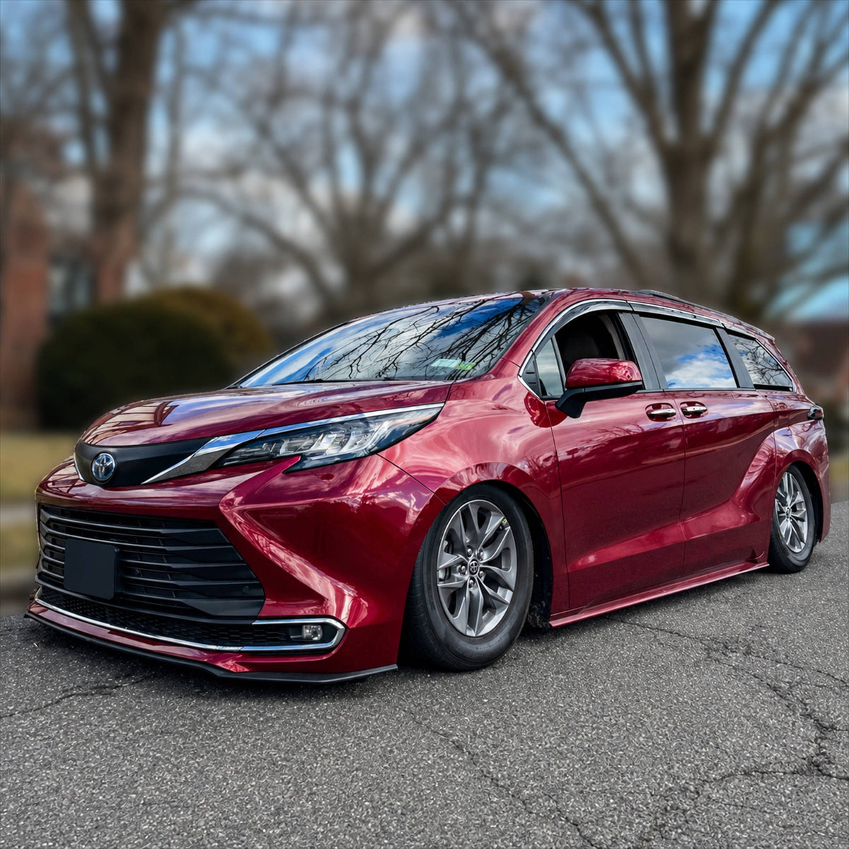 2021-2026 Toyota Sienna 8-piece window visors, product and installed view 15