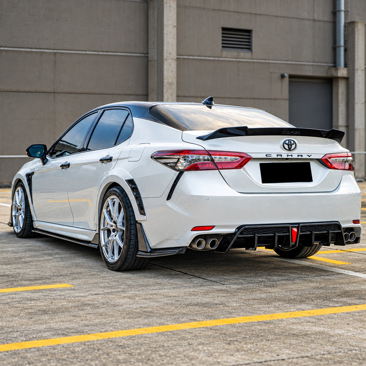 YOFER V2 LED Rear Diffuser + Winglet Corner Spats [For 2018-2024 Toyota Camry SE/XSE]
