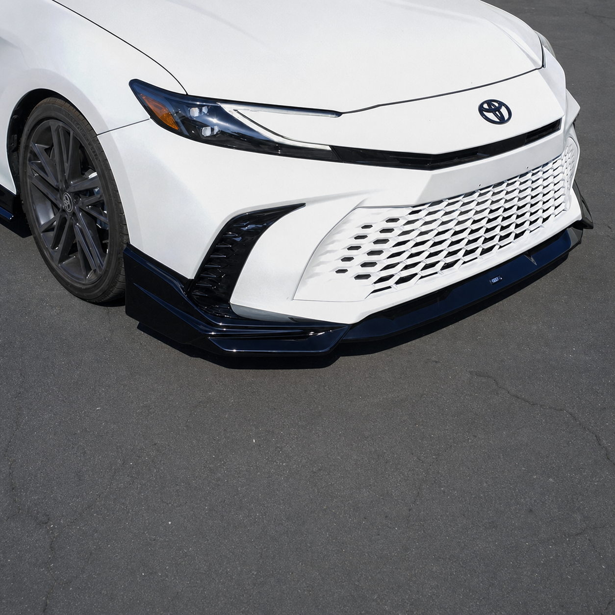 GF 3-Piece Front Bumper Lip [For 2025-2026 Toyota Camry SE/XSE]